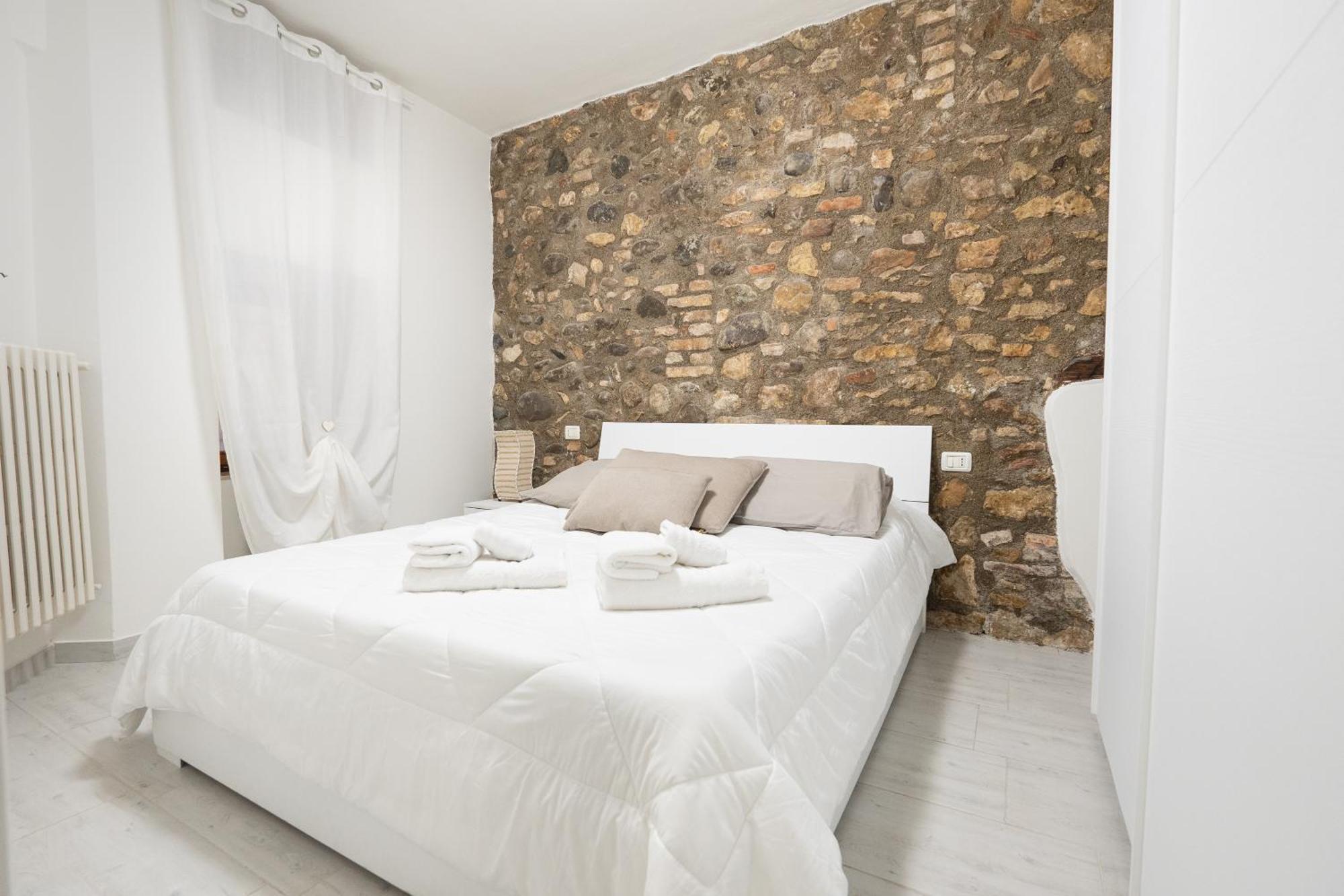 C-Apartment Lake Garda Saló Exterior foto